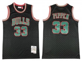 M&N Chicago Bulls #33 Scottie Pippen Black/Green 1997/98 Hardwood Classics Jersey